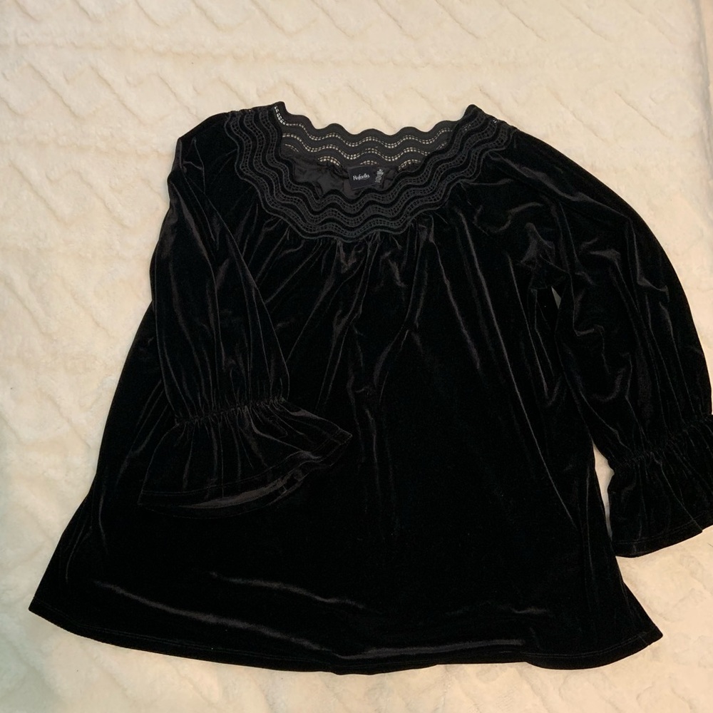 Rafaela bell sleeve top